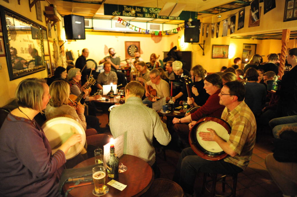 Discovering the Beauty of Irish Folk Music Irish Rover